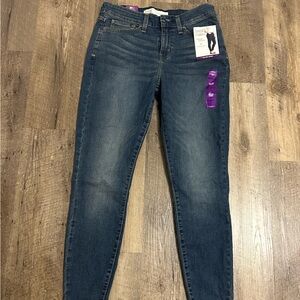 Levi's Women's Skinny Jeans - Indigo